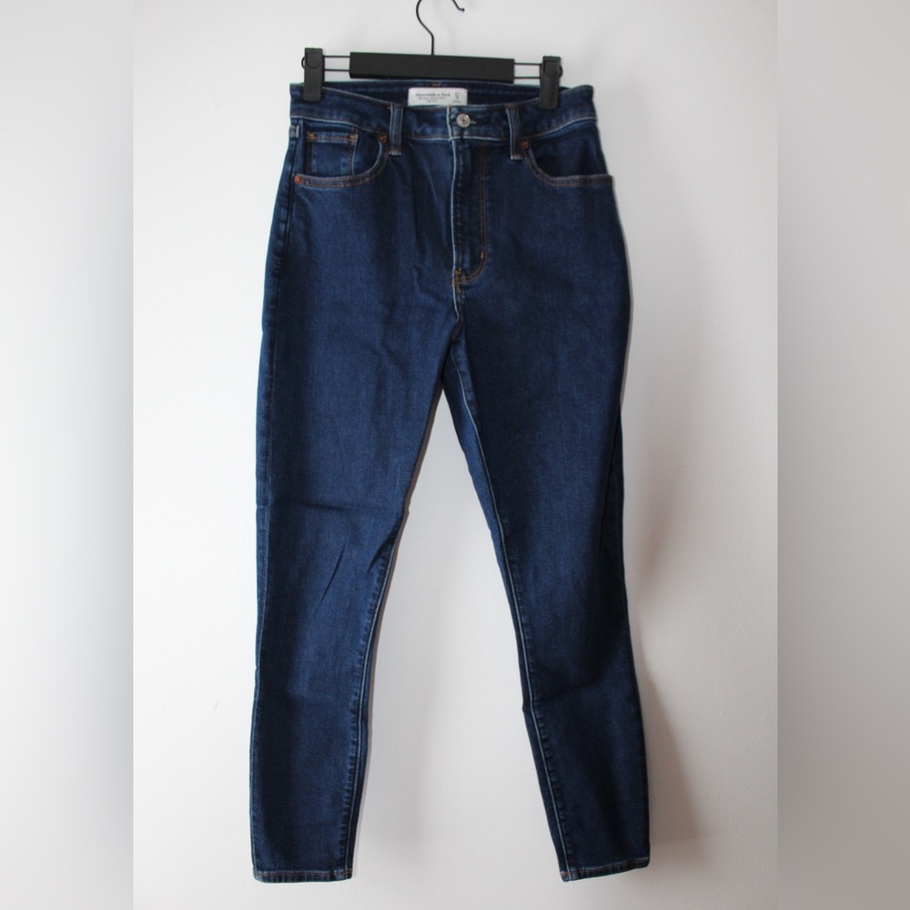 Abercrombie & Fitch Dark Blue Skinny Jeans